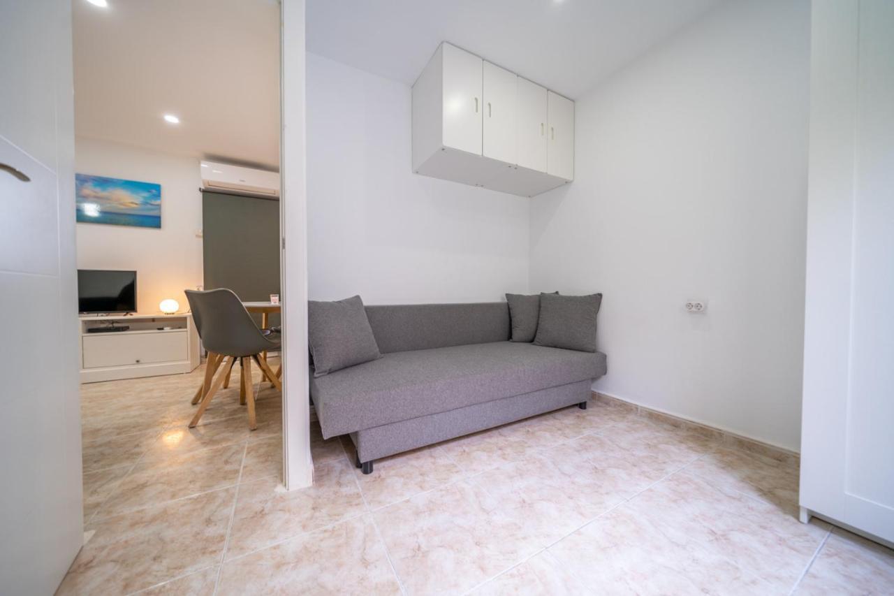 Homeholidaysrentals Chiara - Costa Brava Бланес Экстерьер фото